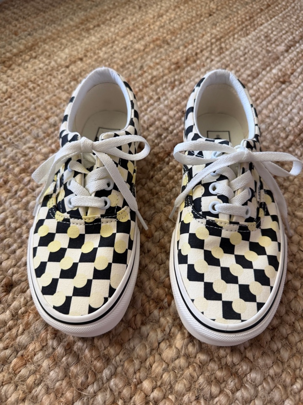 Vans Checkerboard Dot, glow in the dark dots Sneakers - Black, White & Yellow